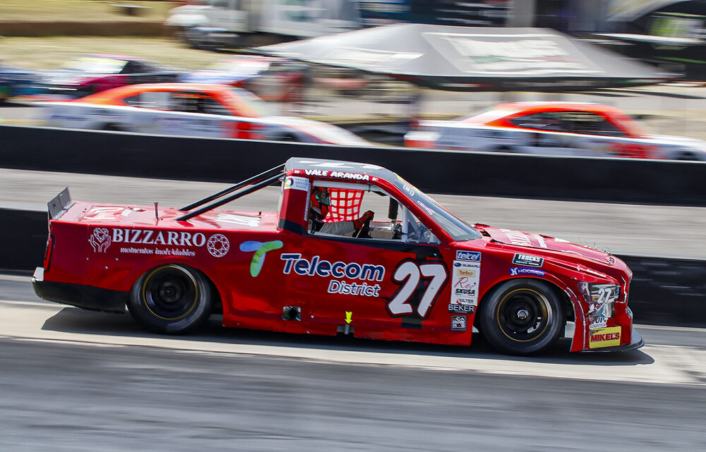 Valeria Aranda lista para enfrentar la semifinal de Trucks México Series en Aguascalientes