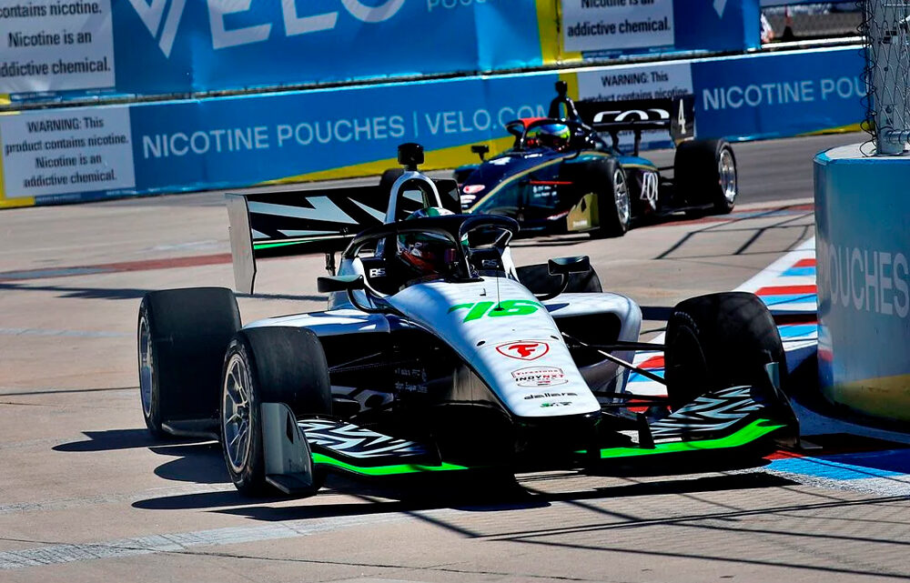 Ricardo Escotto remonta en Arlington y se mete al Top 12 general de la INDY NXT