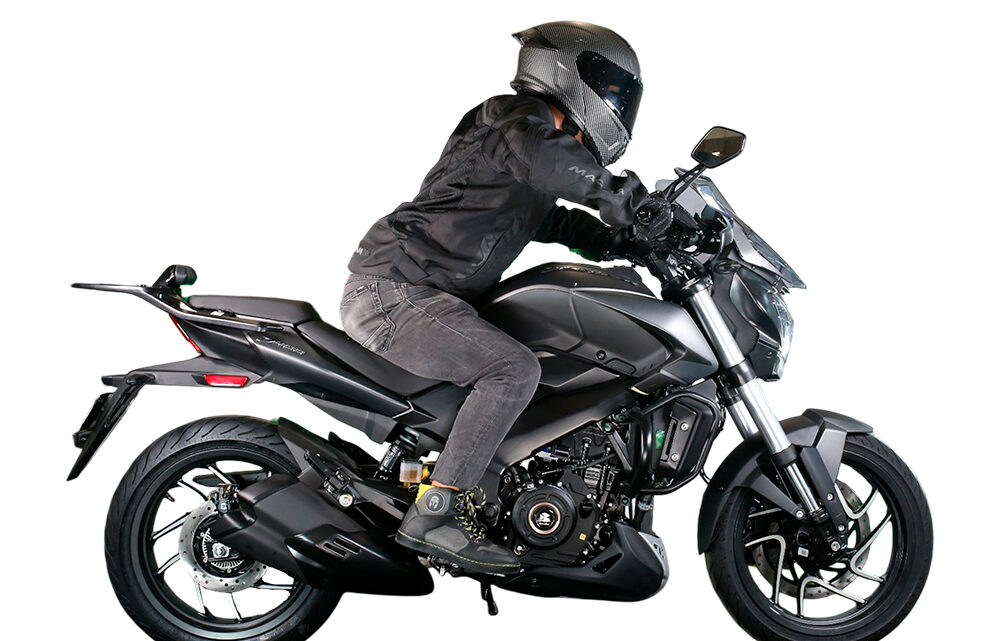 BAJAJ eleva la experiencia de manejo con actualizaciones en modelos Pulsar y Dominar