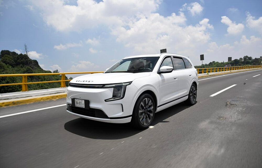 SOUEAST S08 i-DM: 290 km para poner a prueba su propuesta PHEV