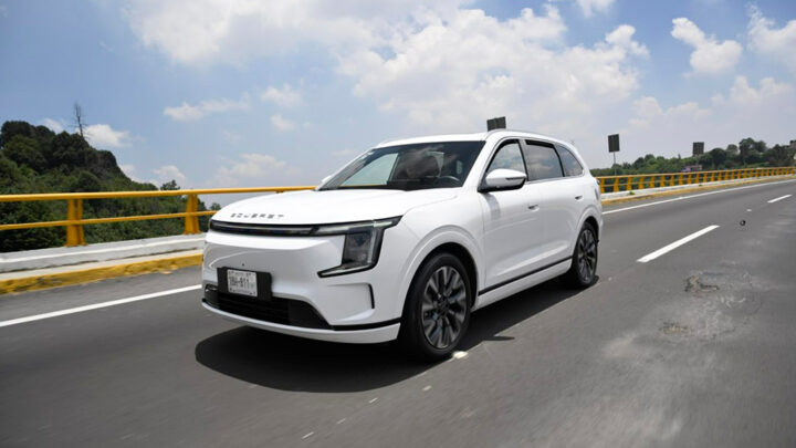 SOUEAST S08 i-DM: 290 km para poner a prueba su propuesta PHEV